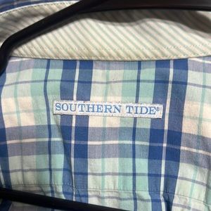 Southern tide button down mens small